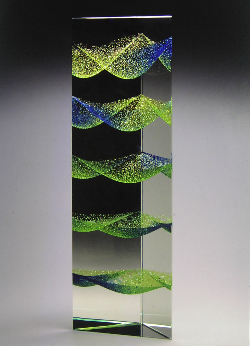 jarní krajina II, v 38 cm, tav. sododraselné sklo, 1993