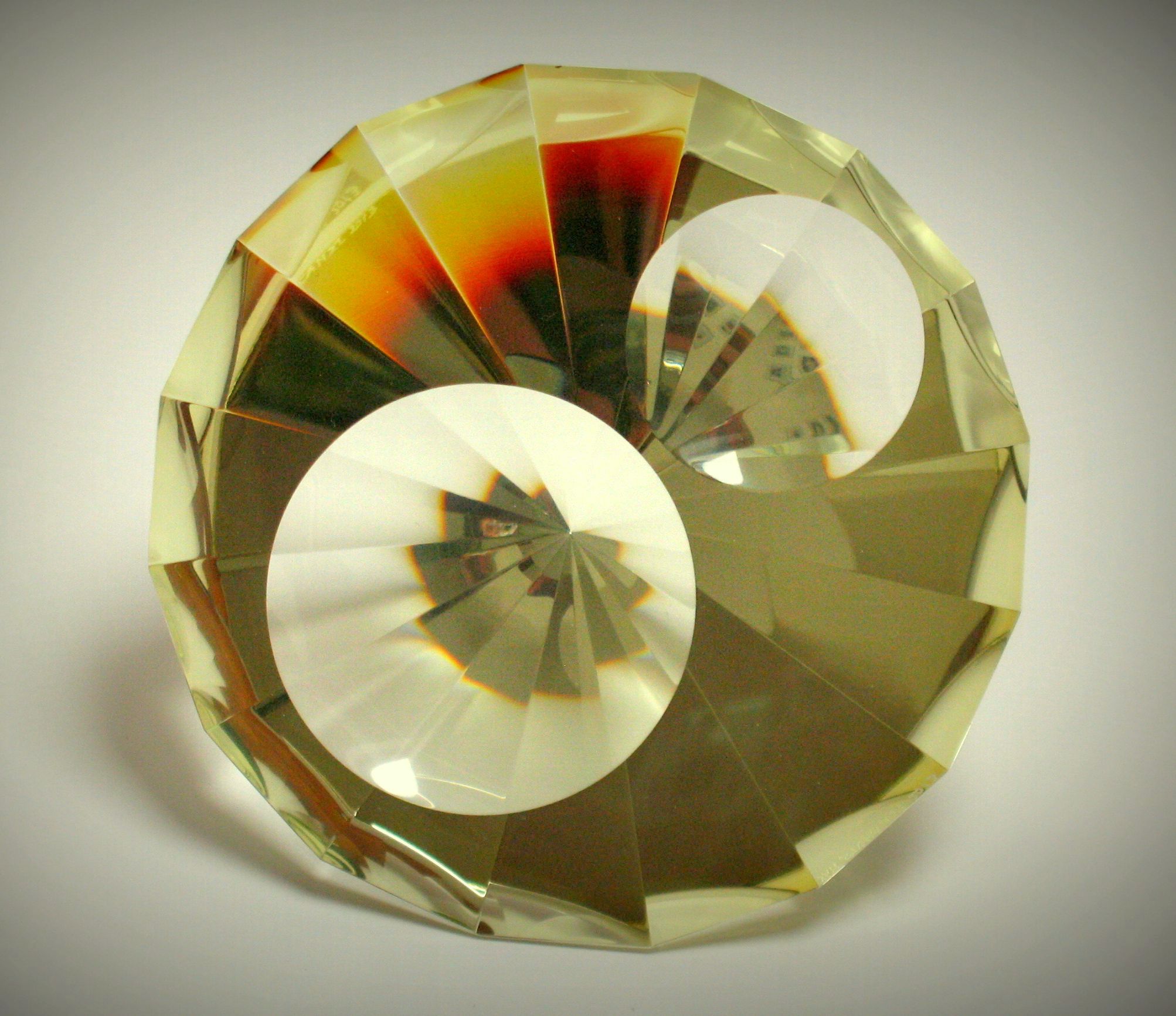Stargate XXXI, průměr 18 cm, optické sklo, 2013