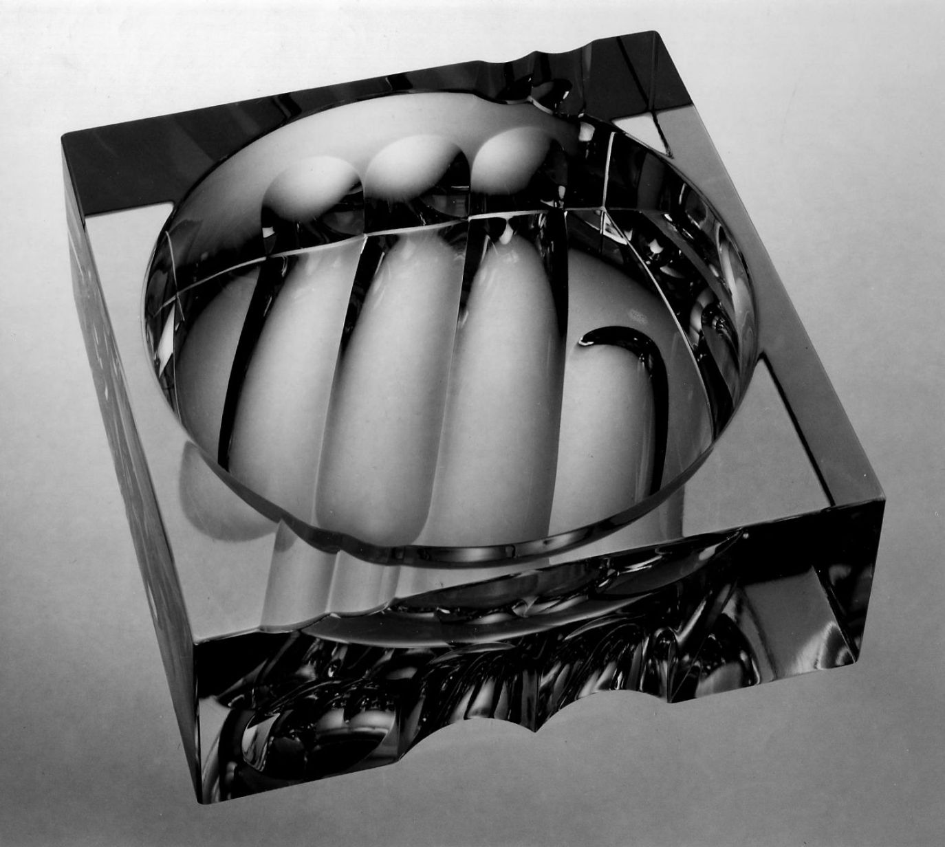 popelník, citrin, 15x15x6 cm, 1981
